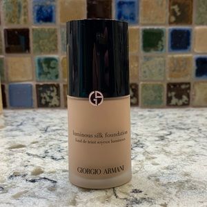 Giorgio Armani Luminous Silk Foundation - 4.75